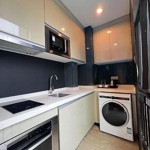 Deluxe Two-Bedroom Apartment